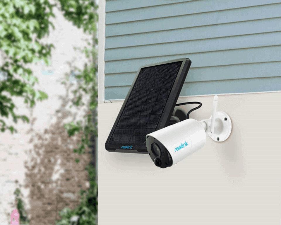 solar powered security cameras featured image