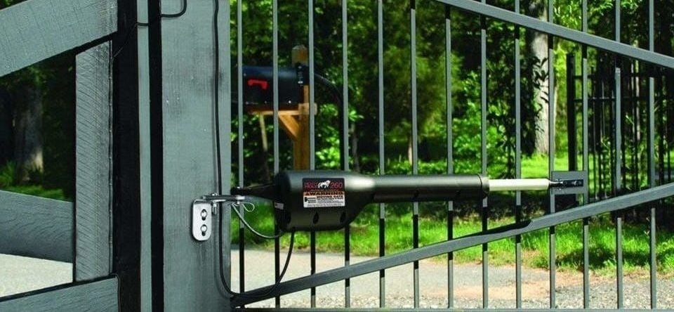 solar gate opener on the fence